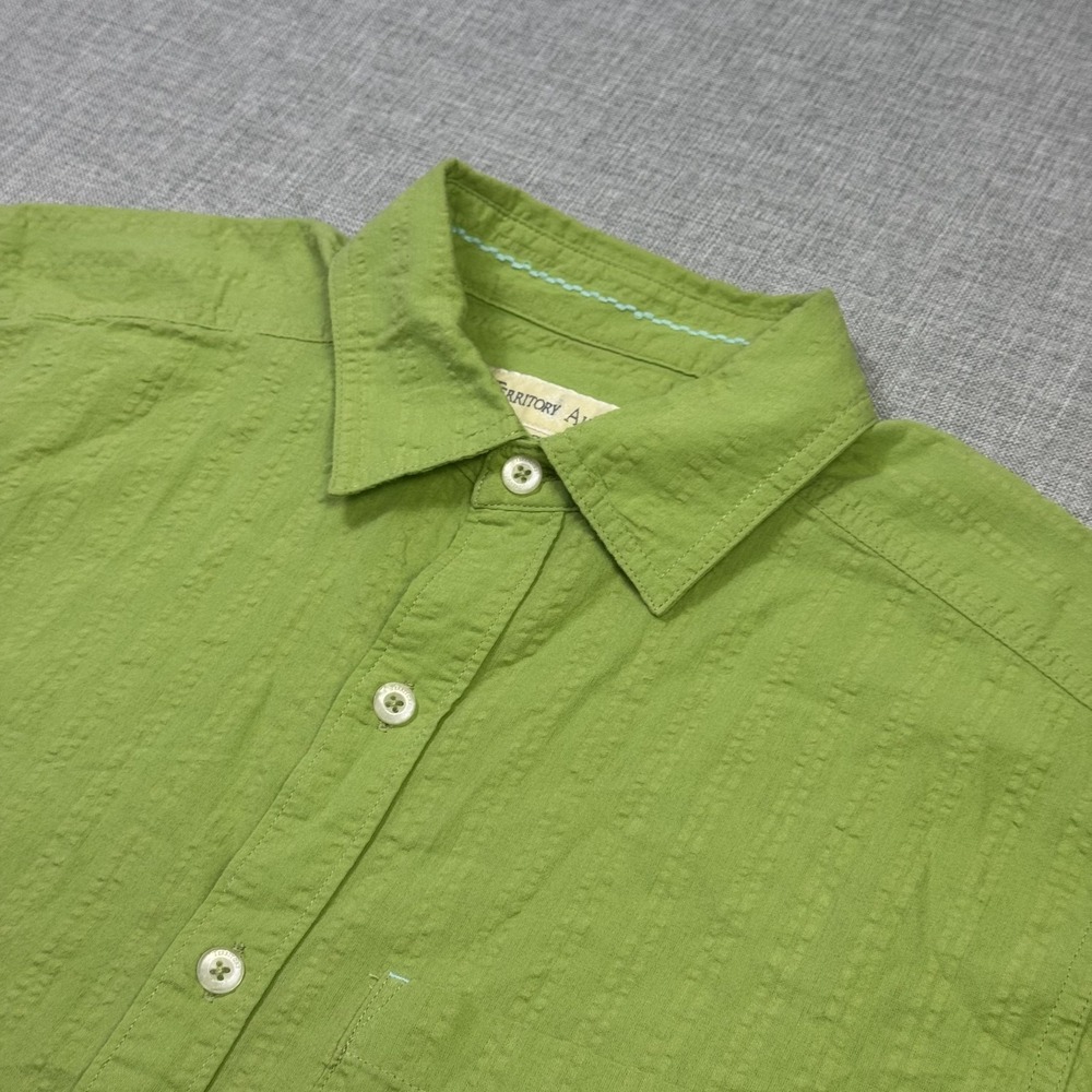 Territory Ahead Button-Up Shirt Mens Small Green Short Sleeve Relaxed Fit Casual
